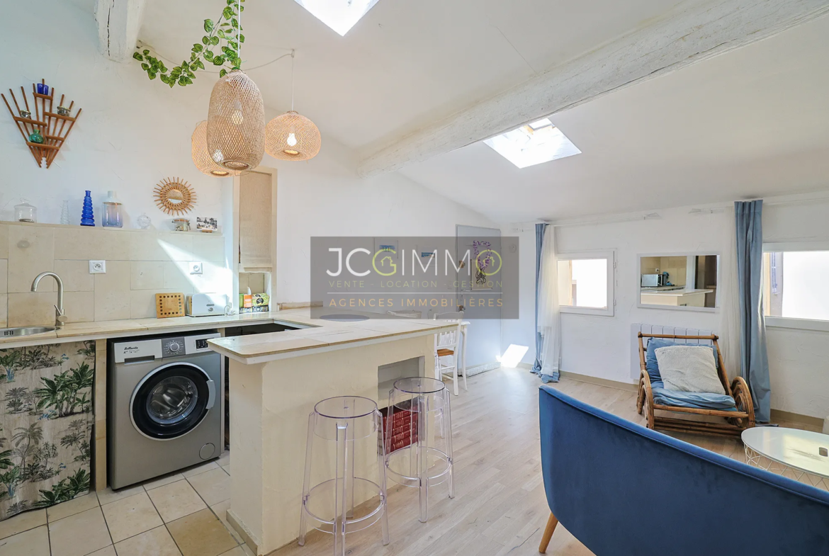 Appartement Lumineux de 43m2 avec Chambre en Mezzanine - Hyères 