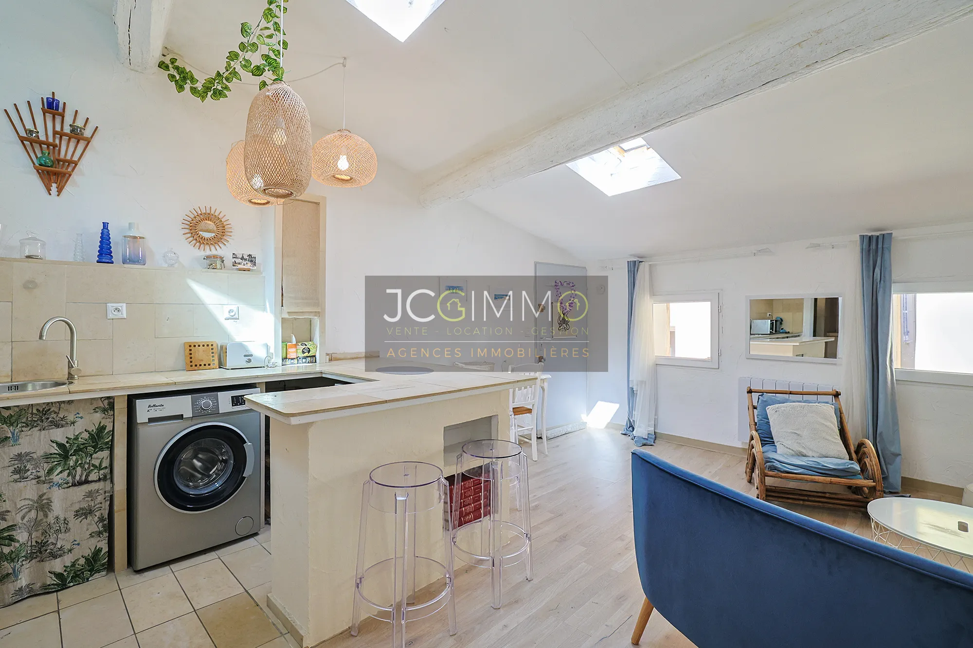 Appartement Lumineux de 43m2 avec Chambre en Mezzanine - Hyères 