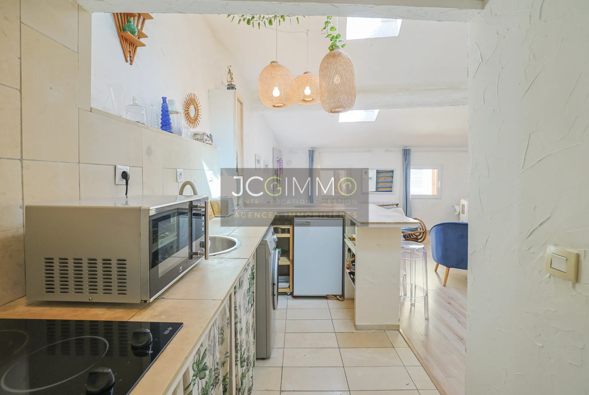 Appartement Lumineux de 43m2 avec Chambre en Mezzanine - Hyères 