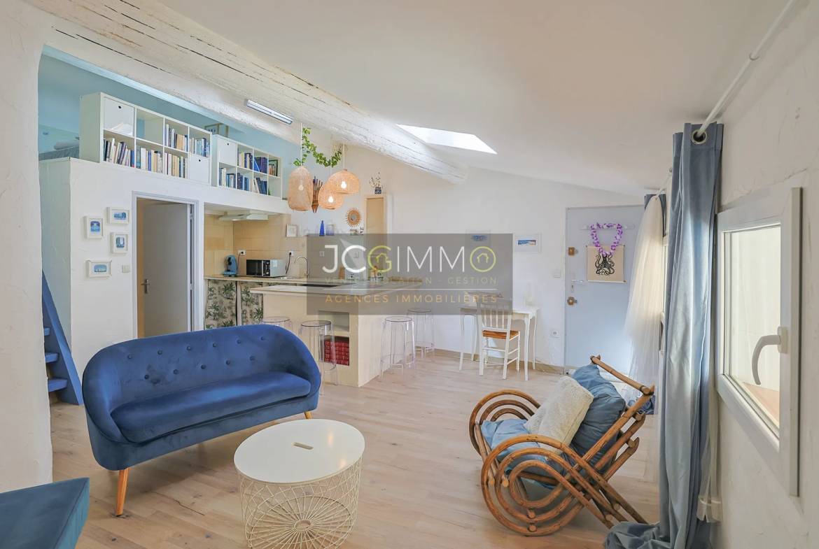 Appartement Lumineux de 43m2 avec Chambre en Mezzanine - Hyères 