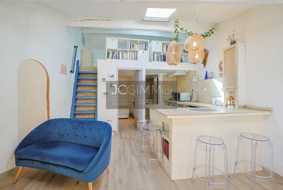 Appartement Lumineux de 43m2 avec Chambre en Mezzanine - Hyères 