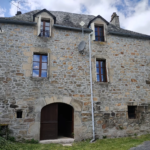 Maison de charme en pierre rénovée avec puit et four à pain à Marcillac la Croisille