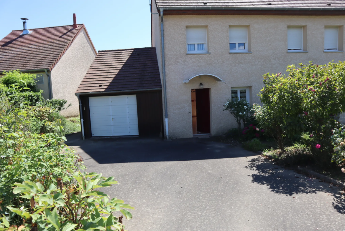 Maison de ville avec 2 chambres et terrasse - Quartier calme 