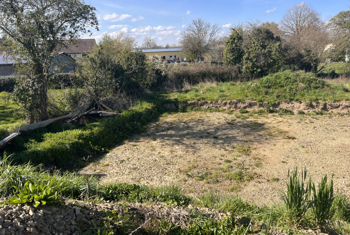 Terrain à bâtir à Guilberville de 605 m2 