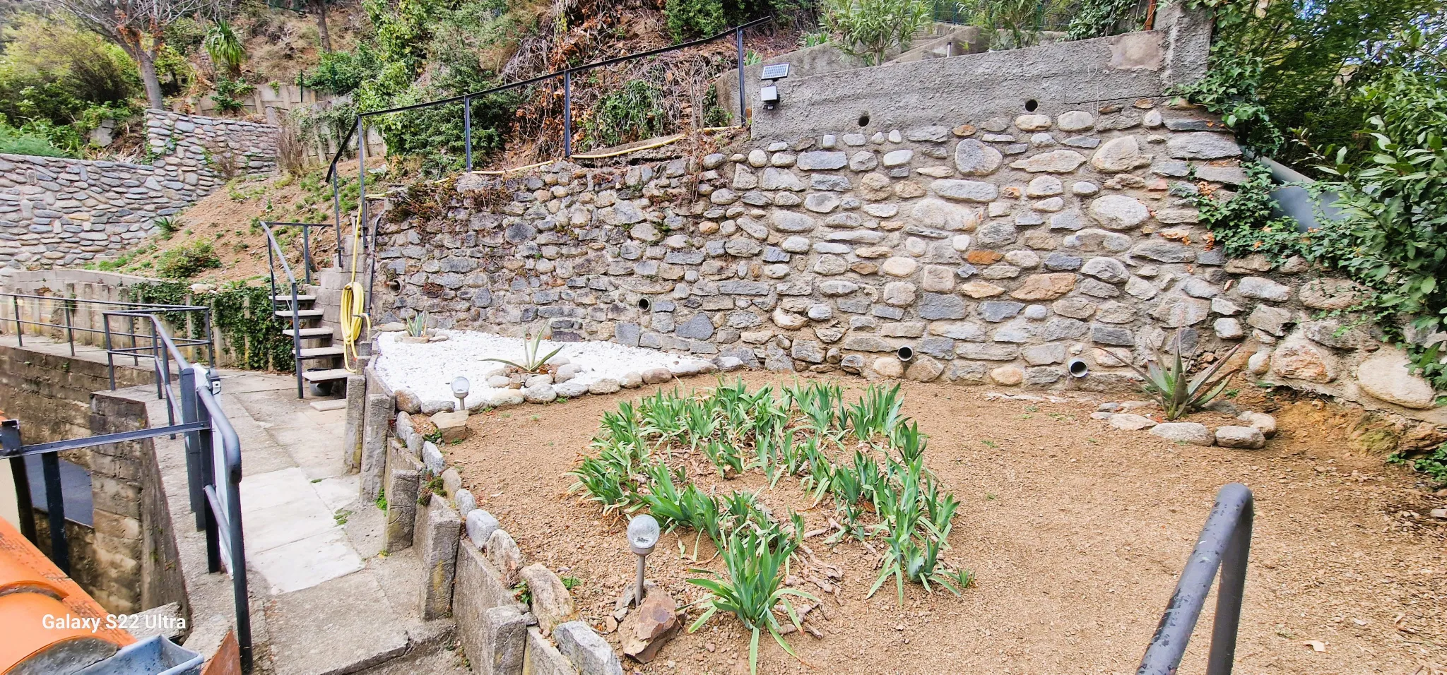 Maison à Arles-sur-Tech avec terrasse, jardin, annexe, garage et vue dominante 