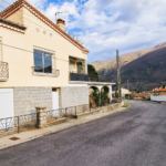 Maison à Arles-sur-Tech avec terrasse, jardin, annexe, garage et vue dominante