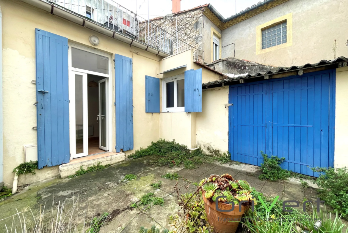 Maison de ville T2 de 35m2 avec terrasse à Nîmes 