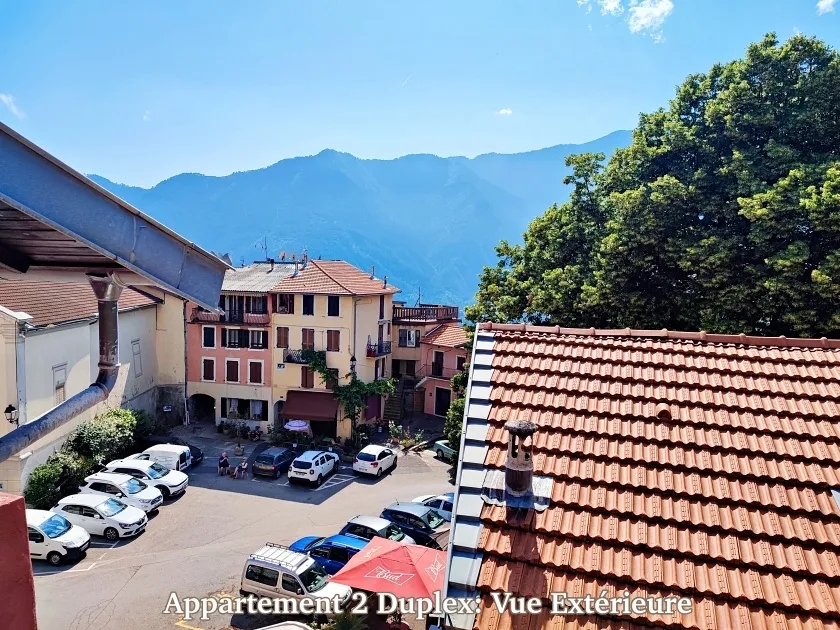 Renovated Village House with 3 Apartments in Belvédère 