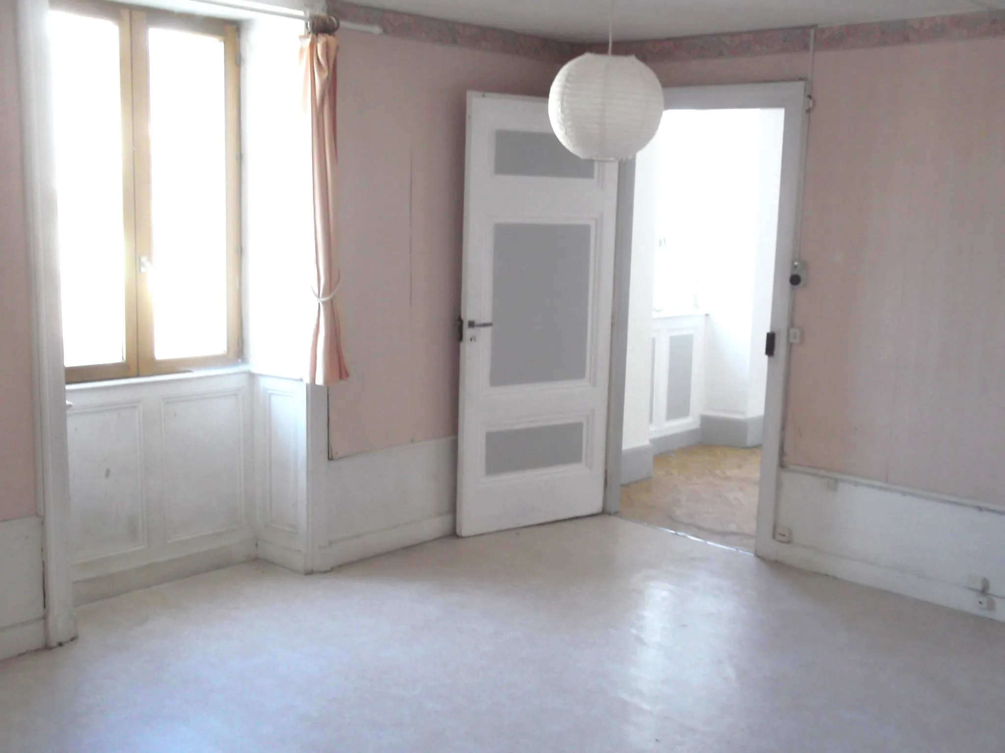 Immeuble de 210m2 au Centre de Baume les Dames 