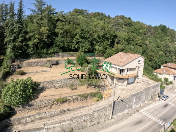 Belle Maison de 135m2 avec Vue sur le Château d'Aubenas