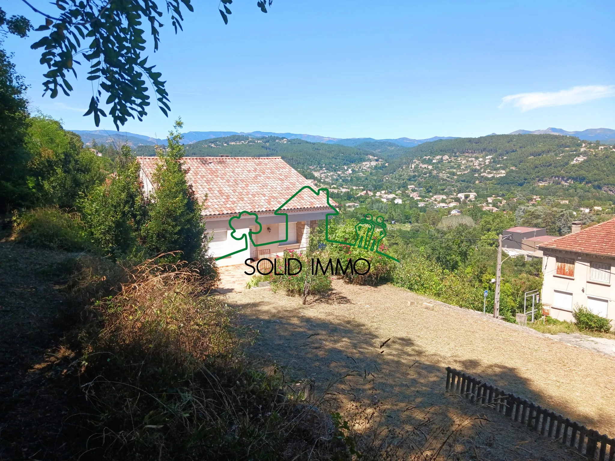 Belle Maison de 135m2 avec Vue sur le Château d'Aubenas 