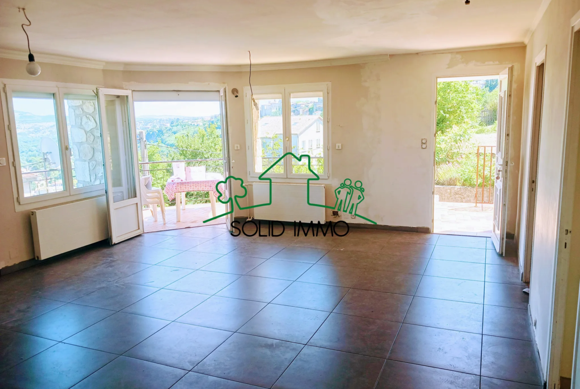 Belle Maison de 135m2 avec Vue sur le Château d'Aubenas 