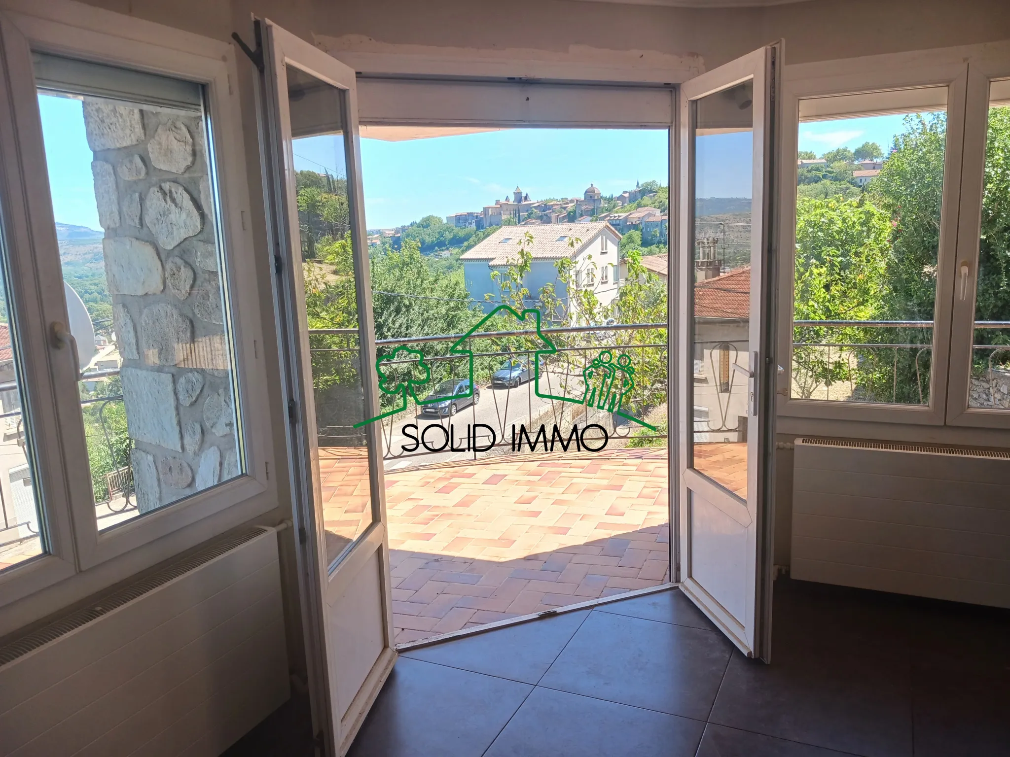 Belle Maison de 135m2 avec Vue sur le Château d'Aubenas 