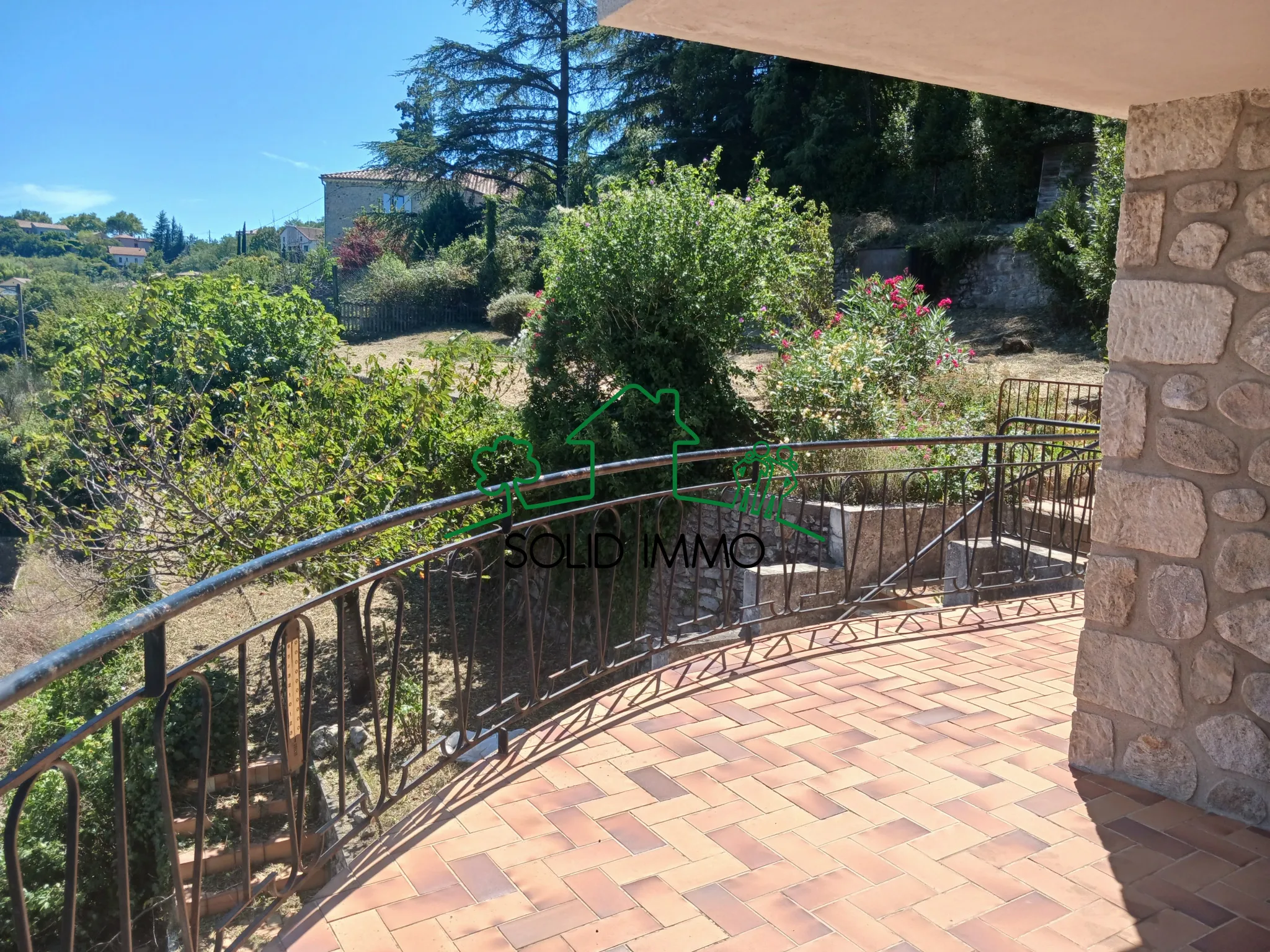 Belle Maison de 135m2 avec Vue sur le Château d'Aubenas 