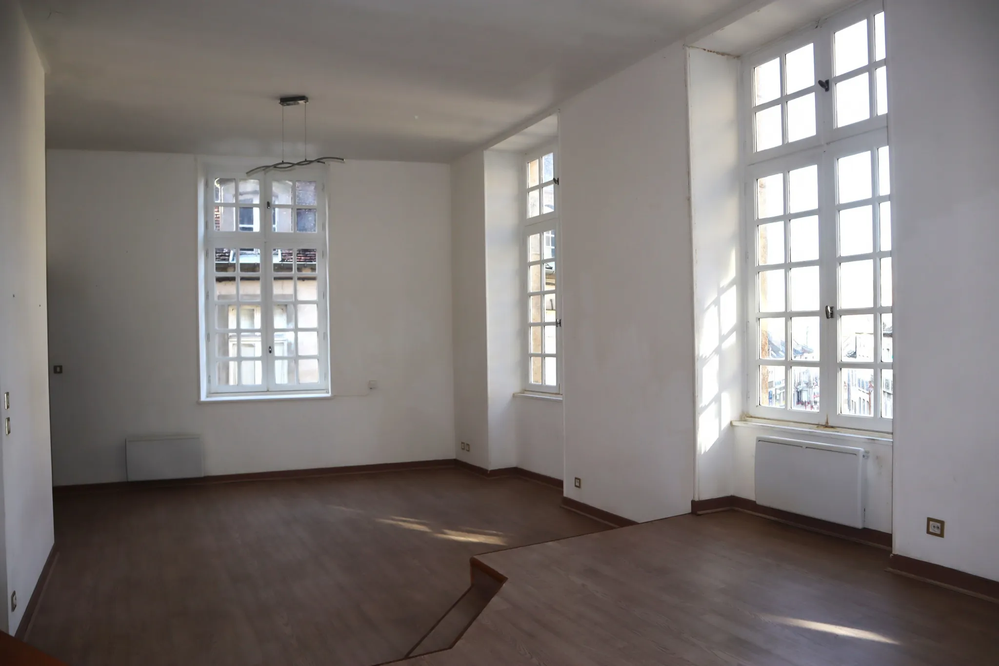 Appartement atypique en triplex à Autun 