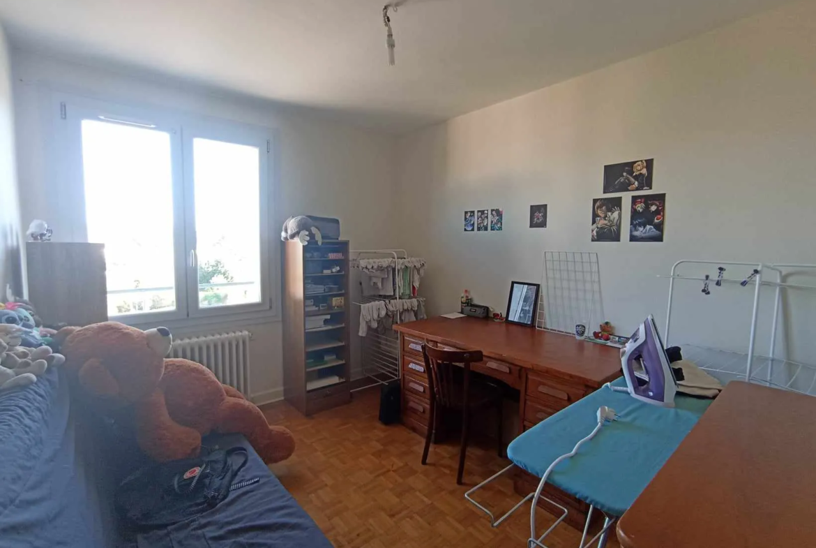 Appartement T3 à Nevers avec Garage Fermé et Cave 