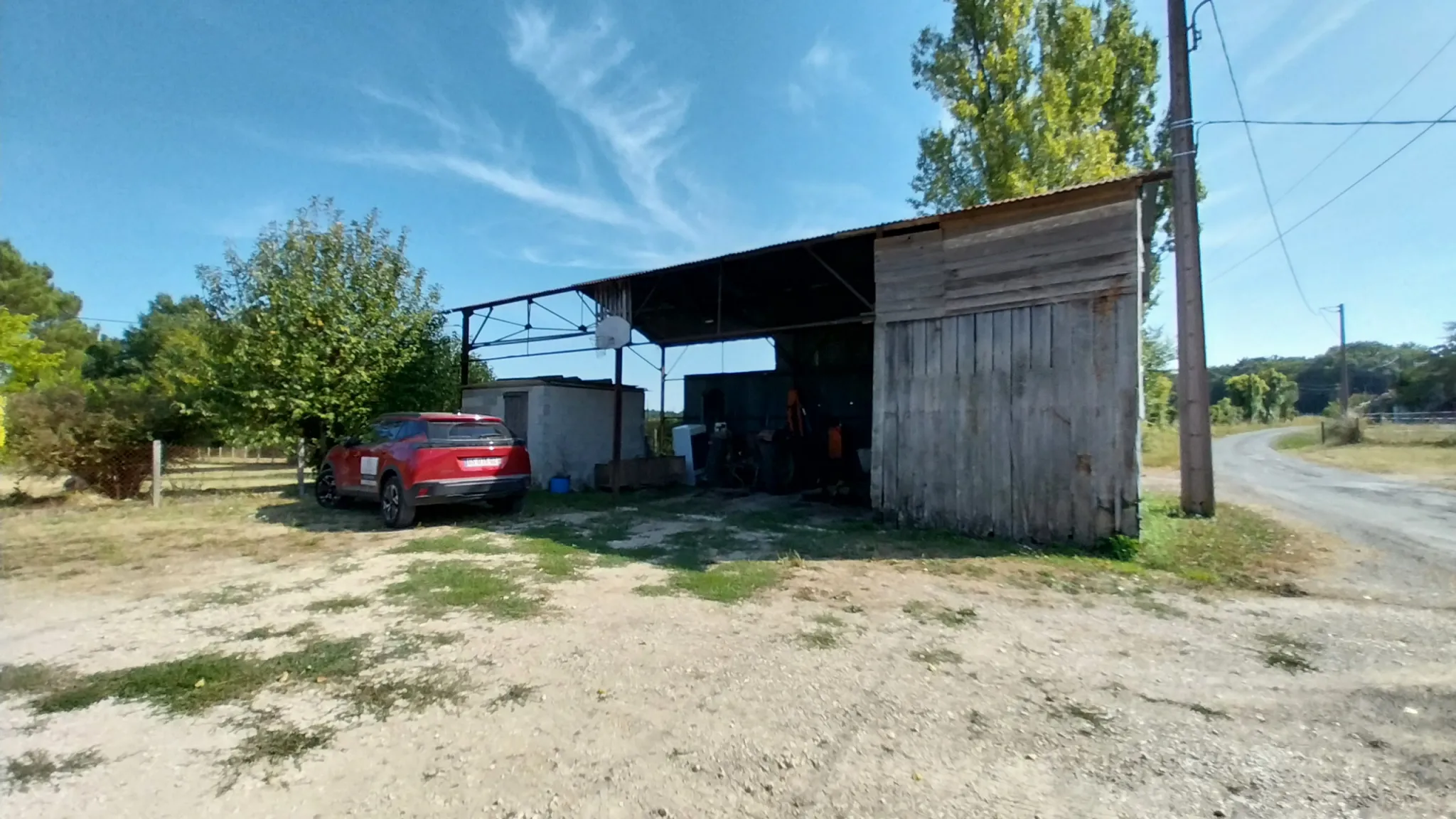 Maison en Pierre avec 5 Chambres et Piscine à Razac sur L'Isle 