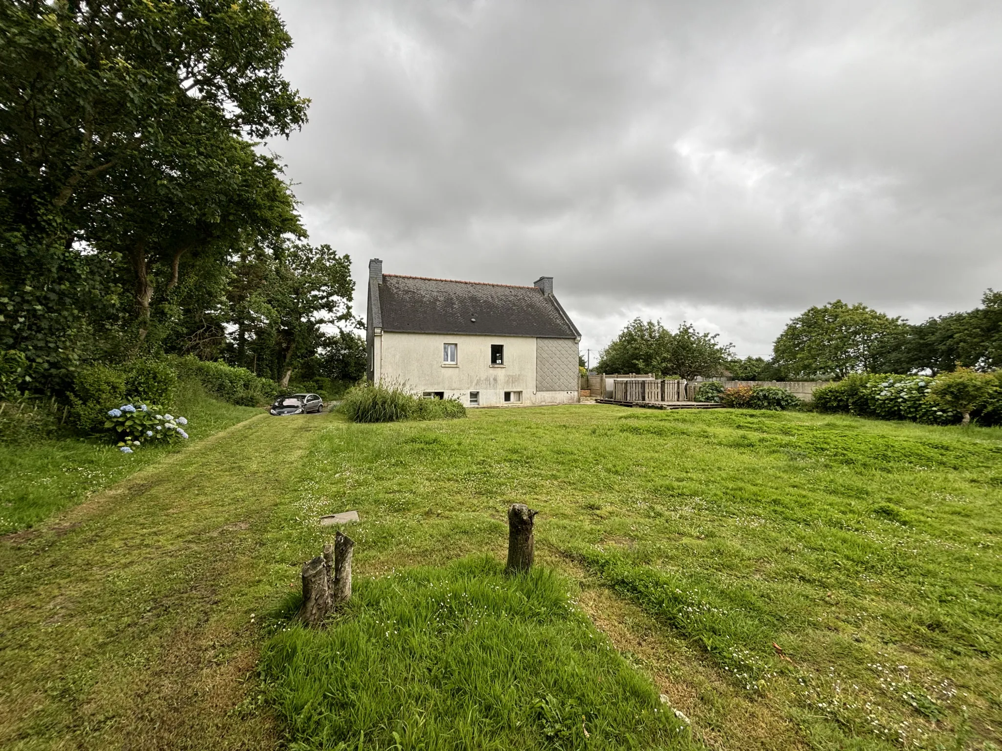 Maison de 99 m2 avec 3 Chambres et Sous-sol - Plouvien 