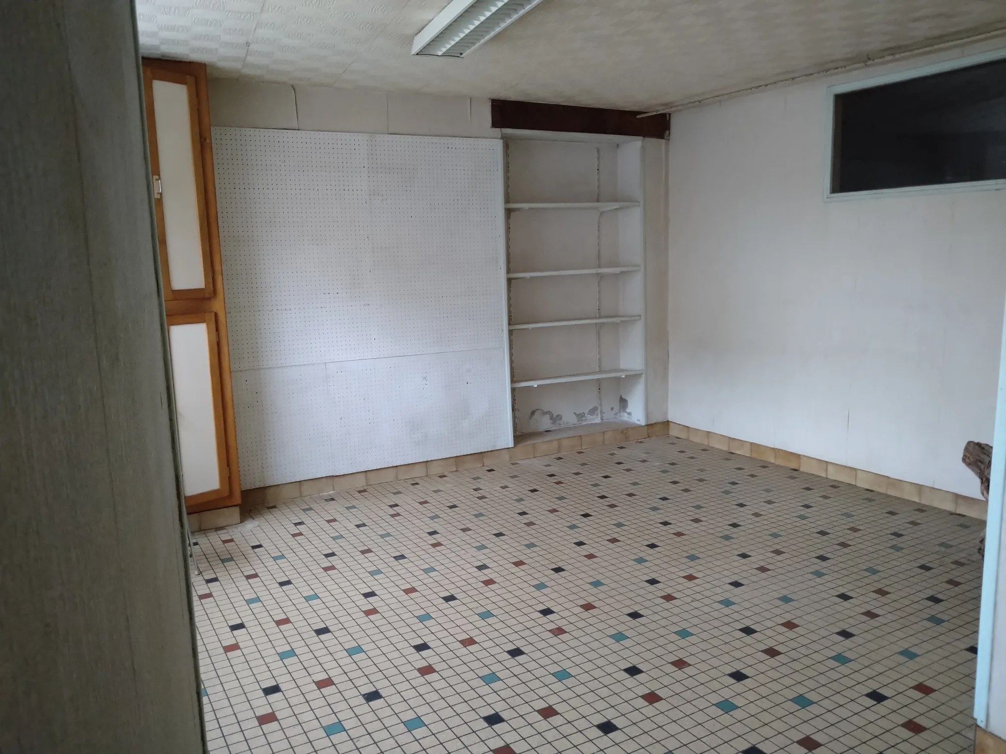 Immeuble de 220 m2 à rénover - St Pierre Des Nids 53370 