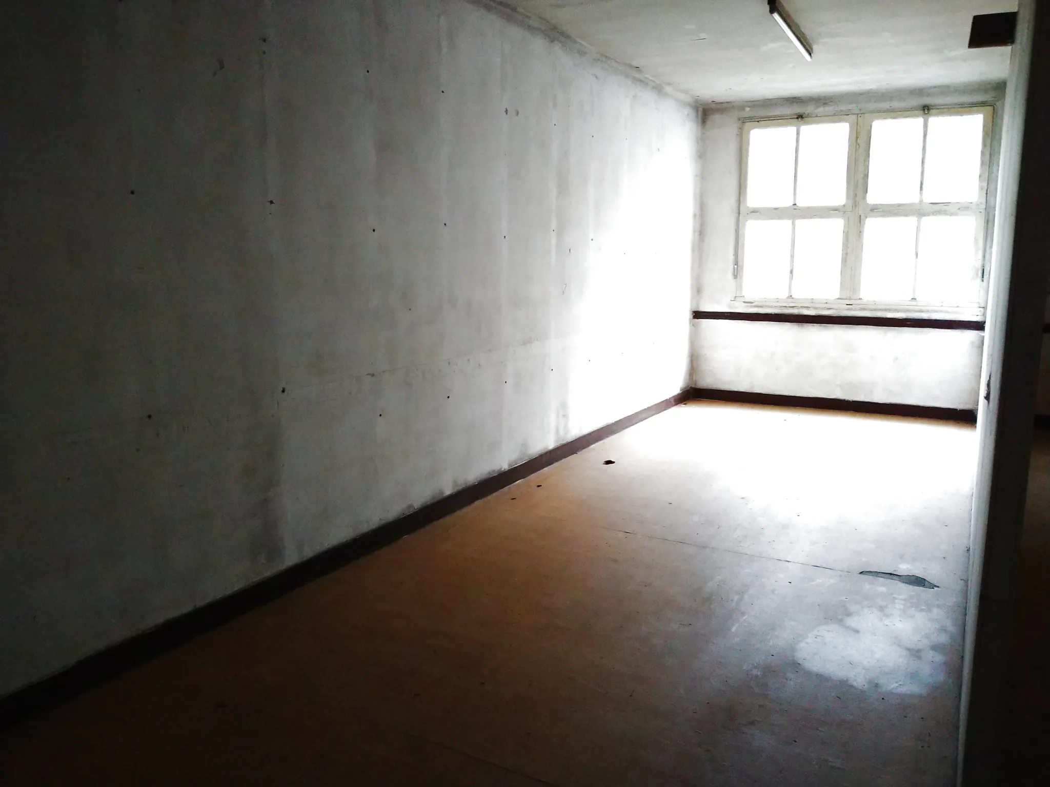 Immeuble de 220 m2 à rénover - St Pierre Des Nids 53370 