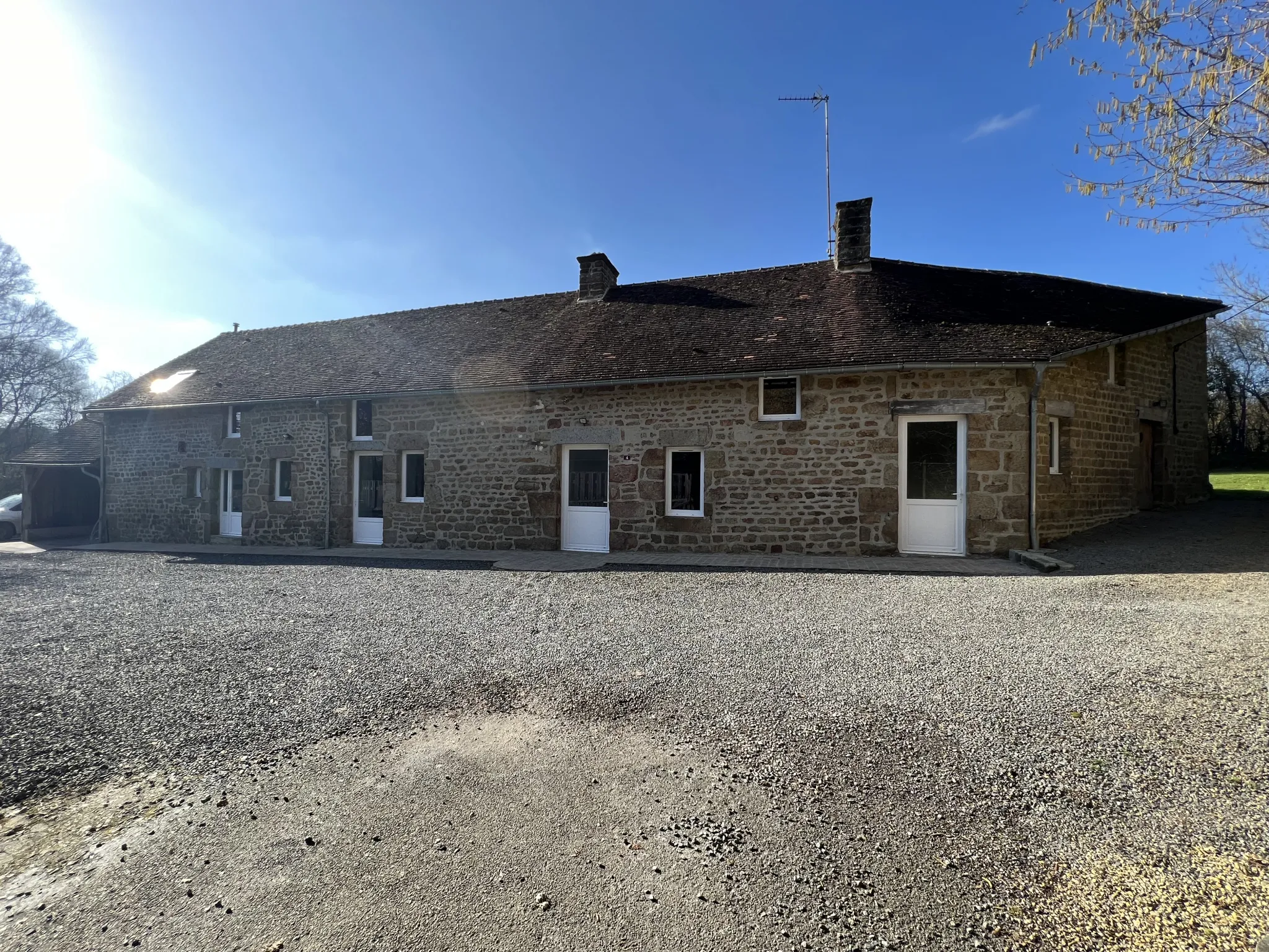 Maison de campagne de 200m2 sur 2900m2 de terrain à La Ferté Macé 