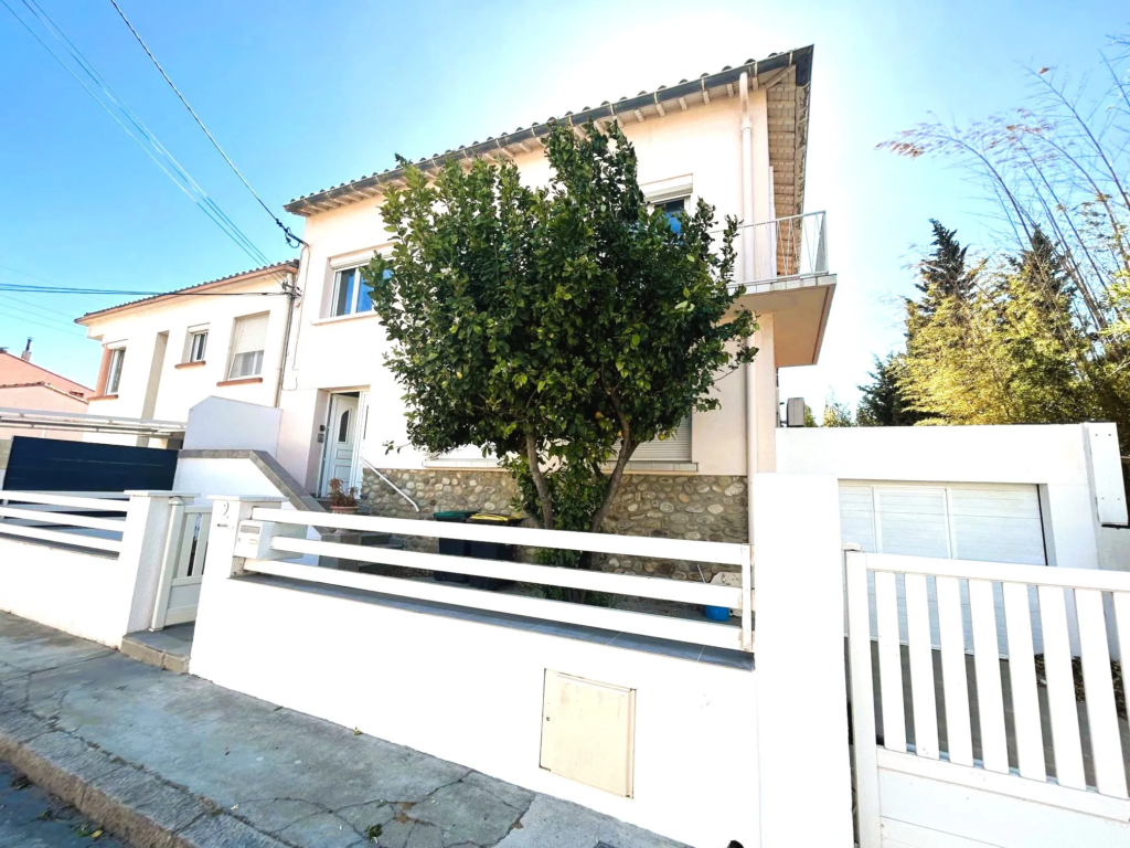 Maison de ville à Perpignan avec deux appartements indépendants