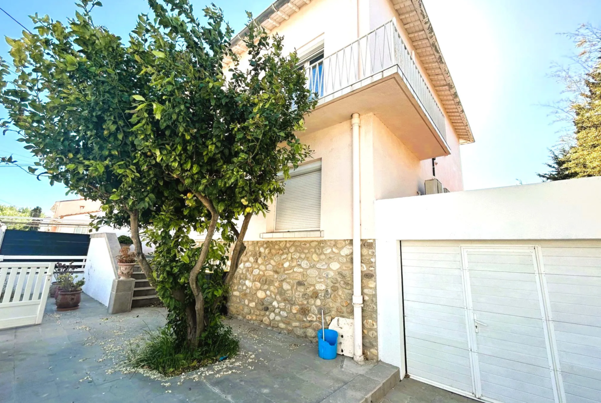 Maison de ville à Perpignan avec deux appartements indépendants 