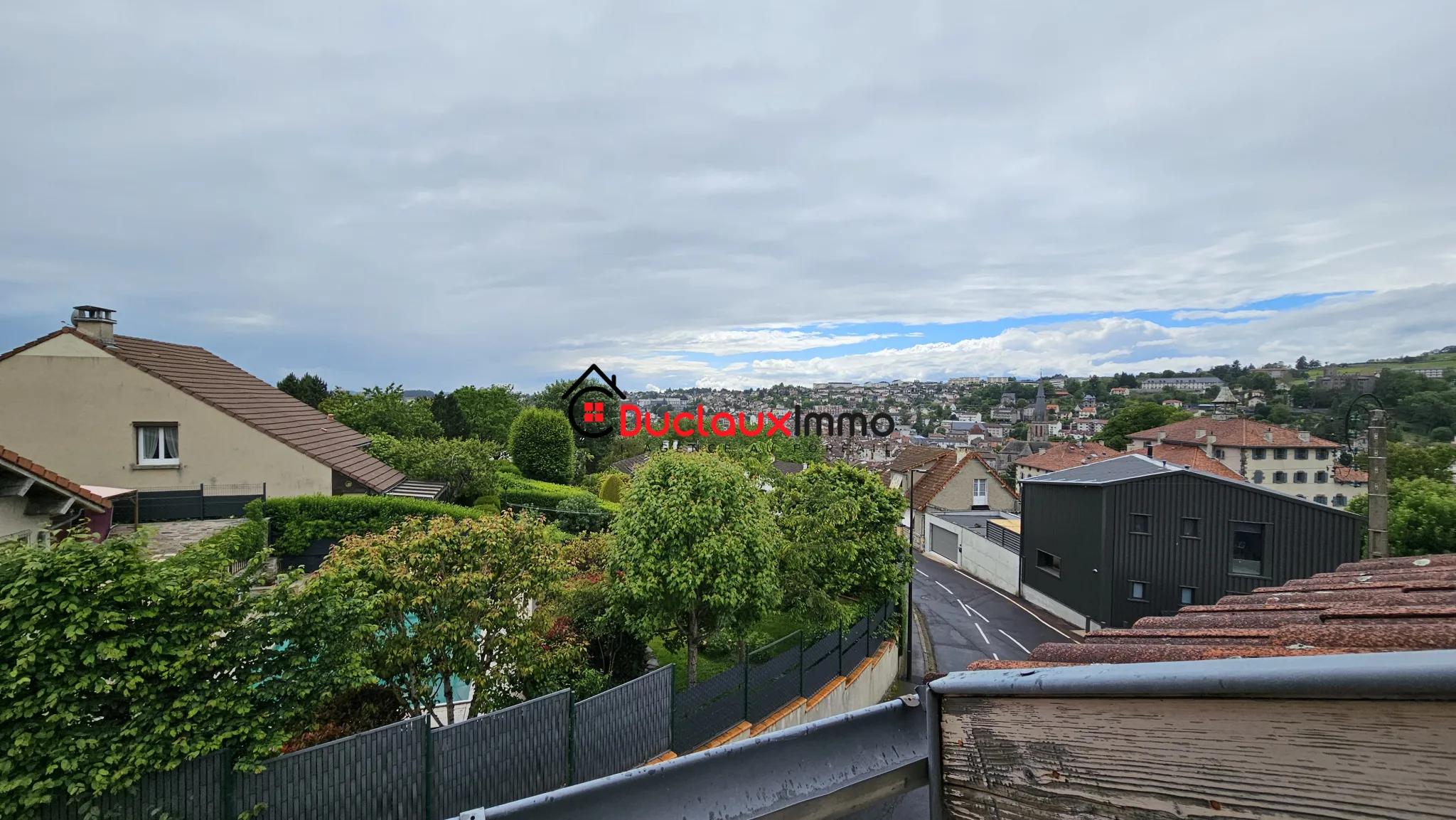 Immeuble en mono-propriété à Aurillac 