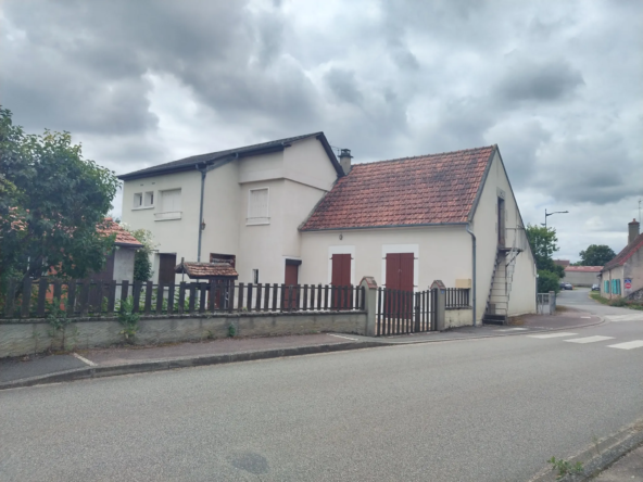 Grande maison à Magny-Cours avec 6 chambres