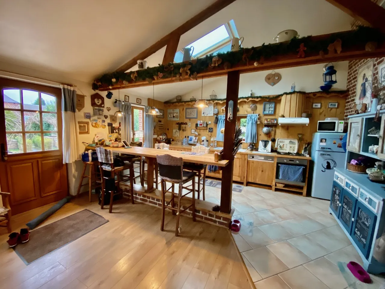 Maison en briques avec jardin verdoyant - Cartignies 