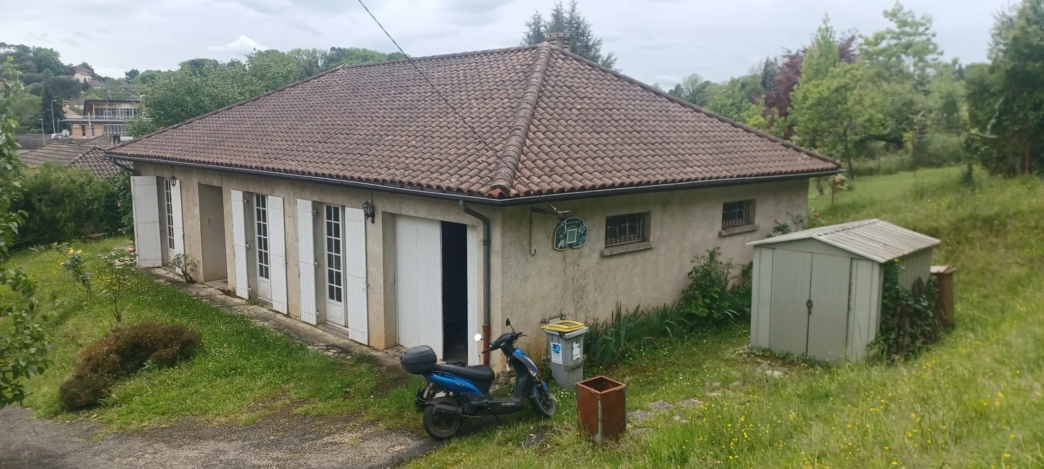 Maison de plain-pied à Sarlat avec terrain de 697m2 