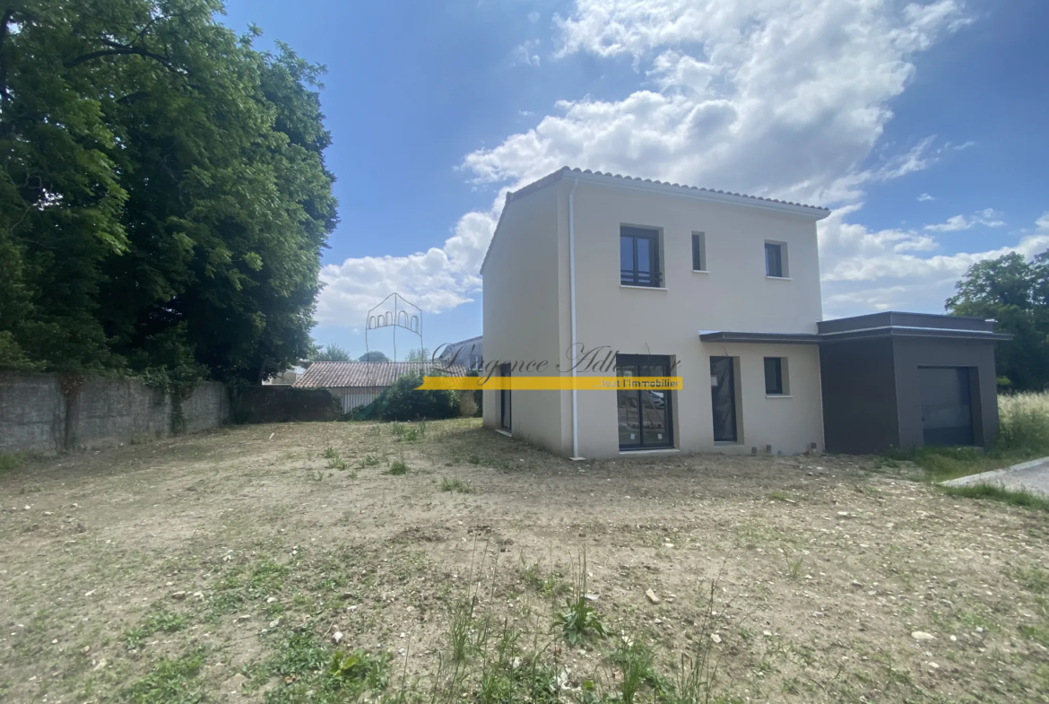 Maison Neuve à Montélimar avec 3 Chambres et Garage 