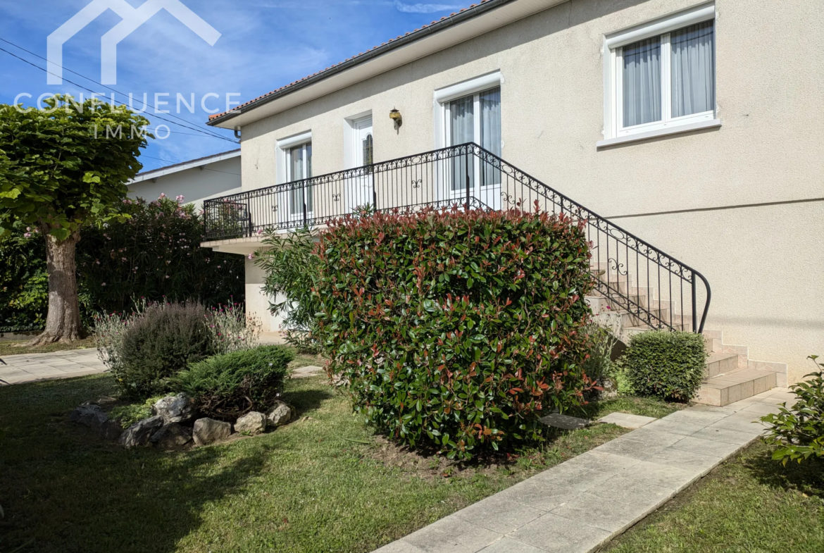 Maison sur Deux Niveaux à Villeneuve-sur-Lot 