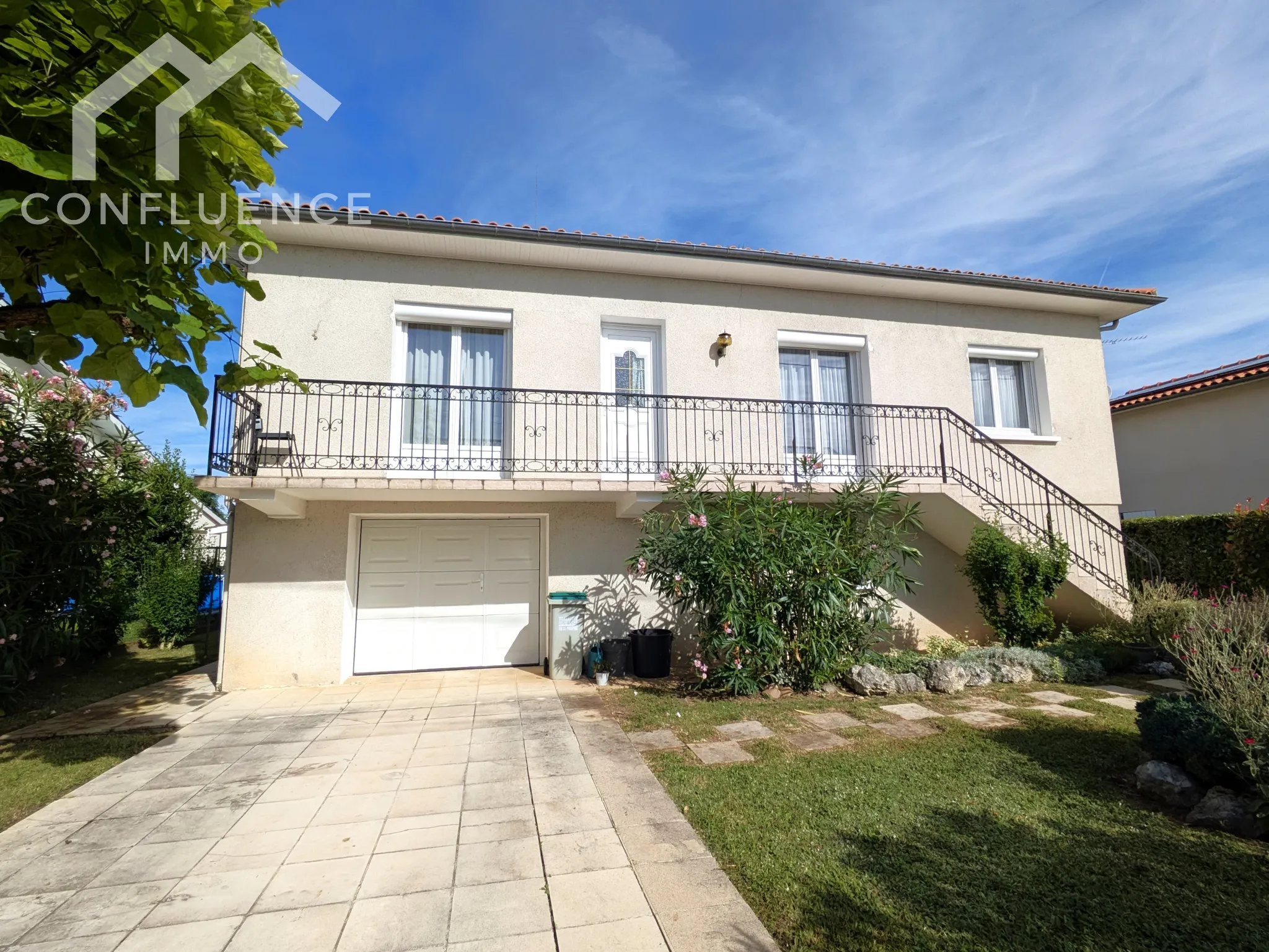 Maison sur Deux Niveaux à Villeneuve-sur-Lot 