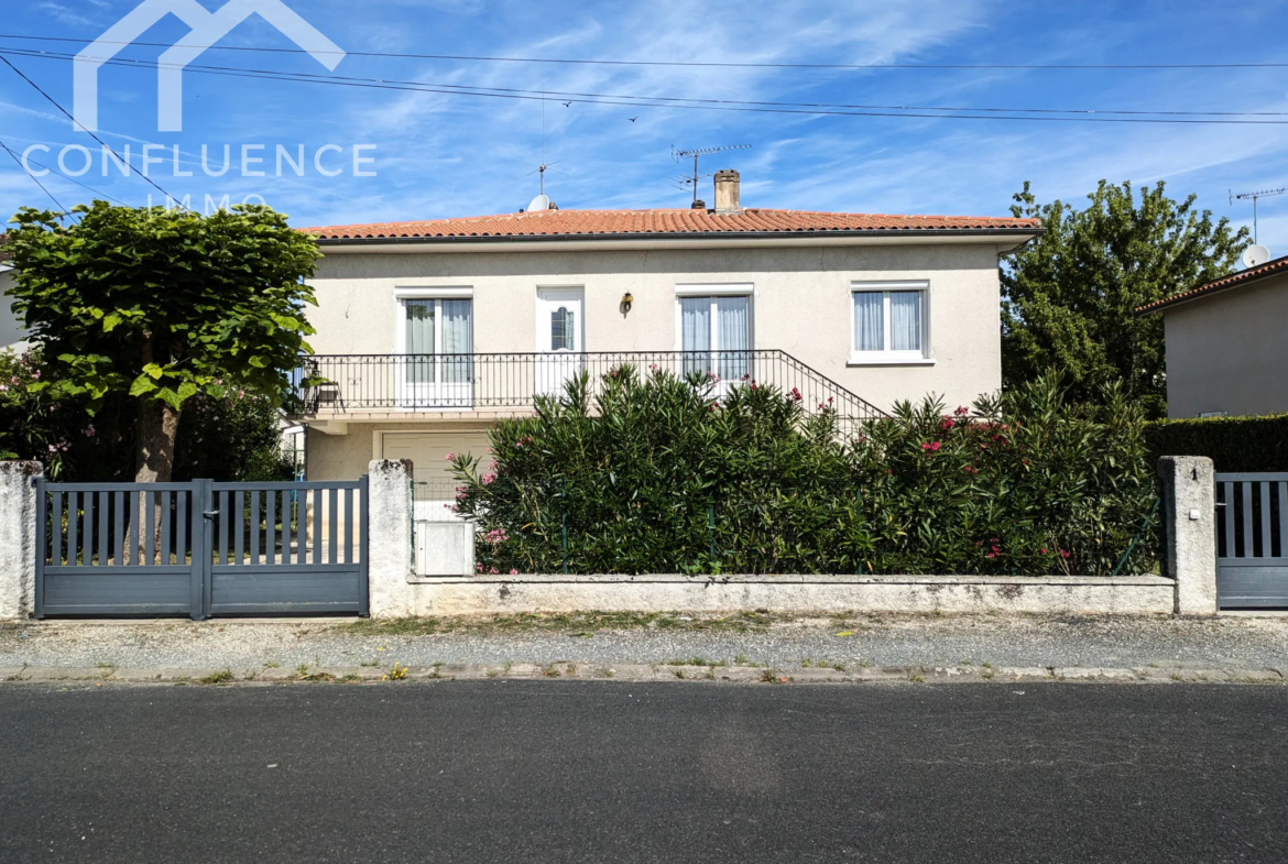 Maison sur Deux Niveaux à Villeneuve-sur-Lot 