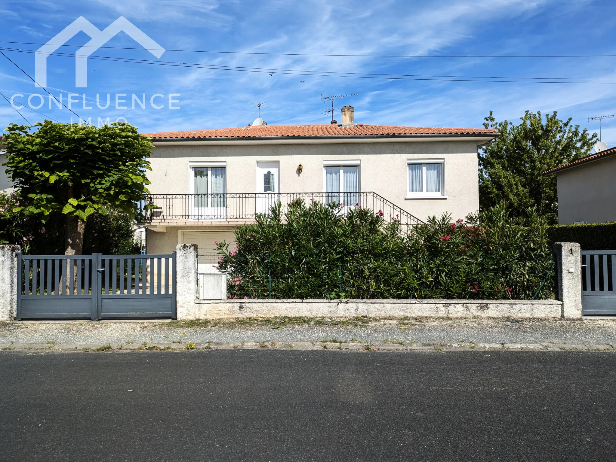 Maison sur Deux Niveaux à Villeneuve-sur-Lot 