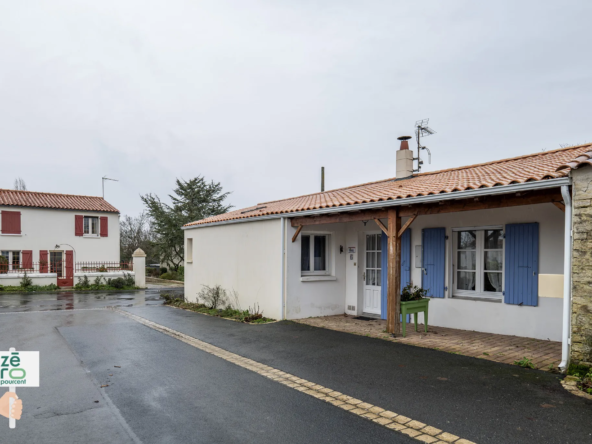 Maison à Sainte-Radégonde-des-Noyers avec Charme et Confort