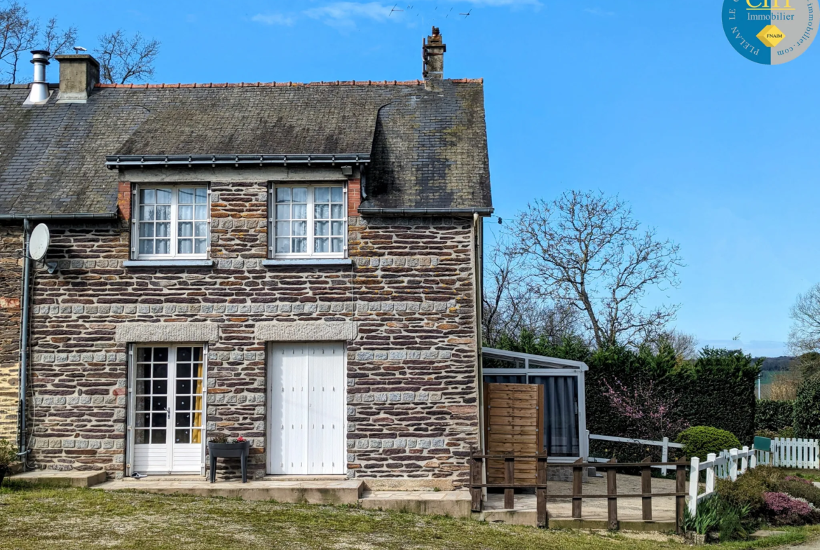 Maison en pierres avec 3 chambres à Guer 