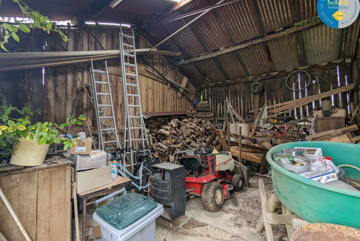 Maison en pierres avec 3 chambres à Guer 