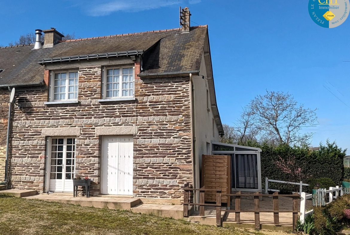 Maison en pierres avec 3 chambres à Guer 