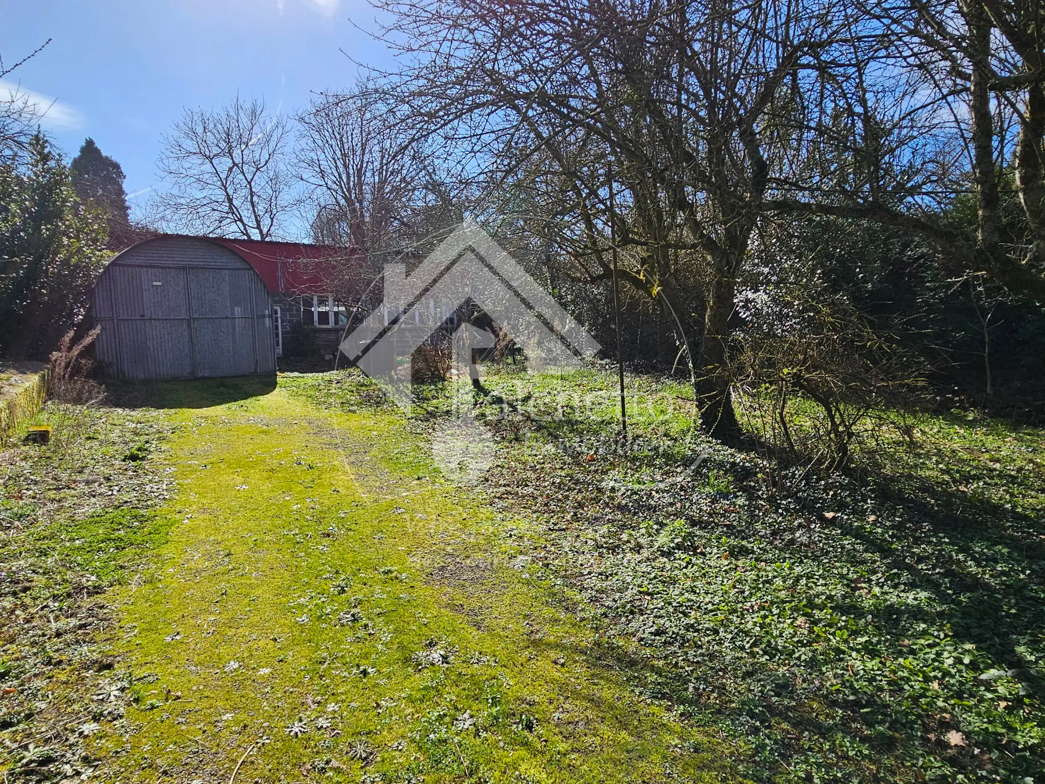 Maison type chalet, 4 pièces à Vendat 