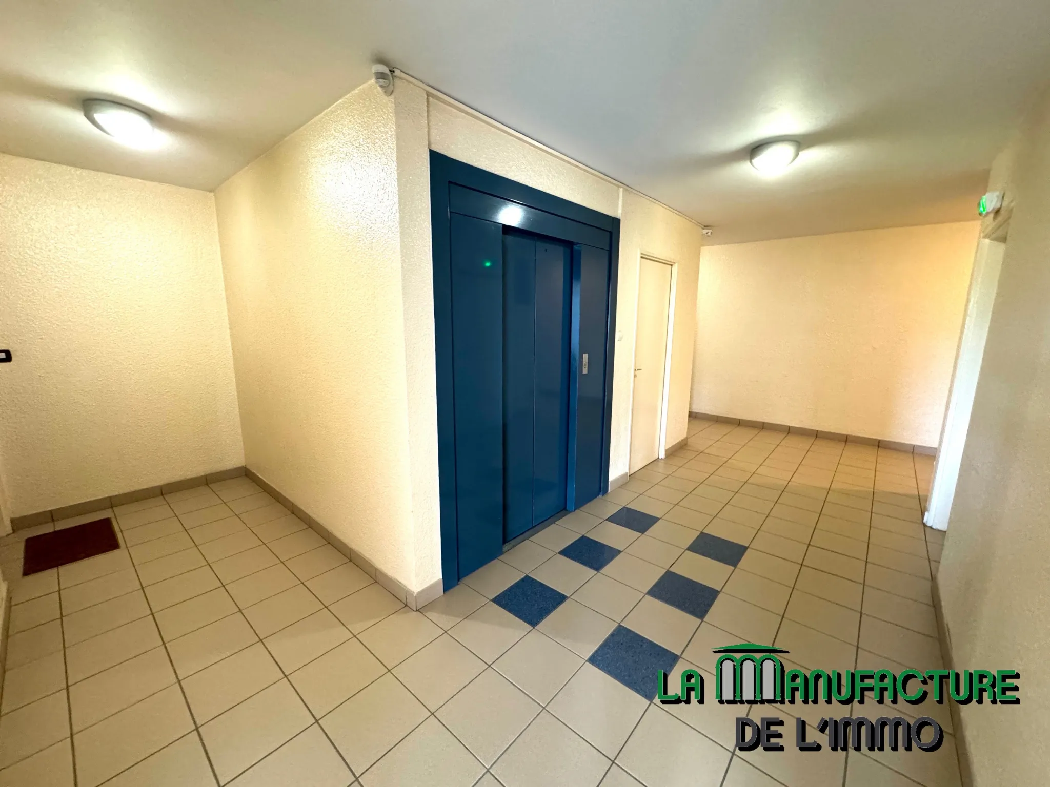 Appartement F4 à Saint-Étienne - Lumineux avec Vue Dégagée 