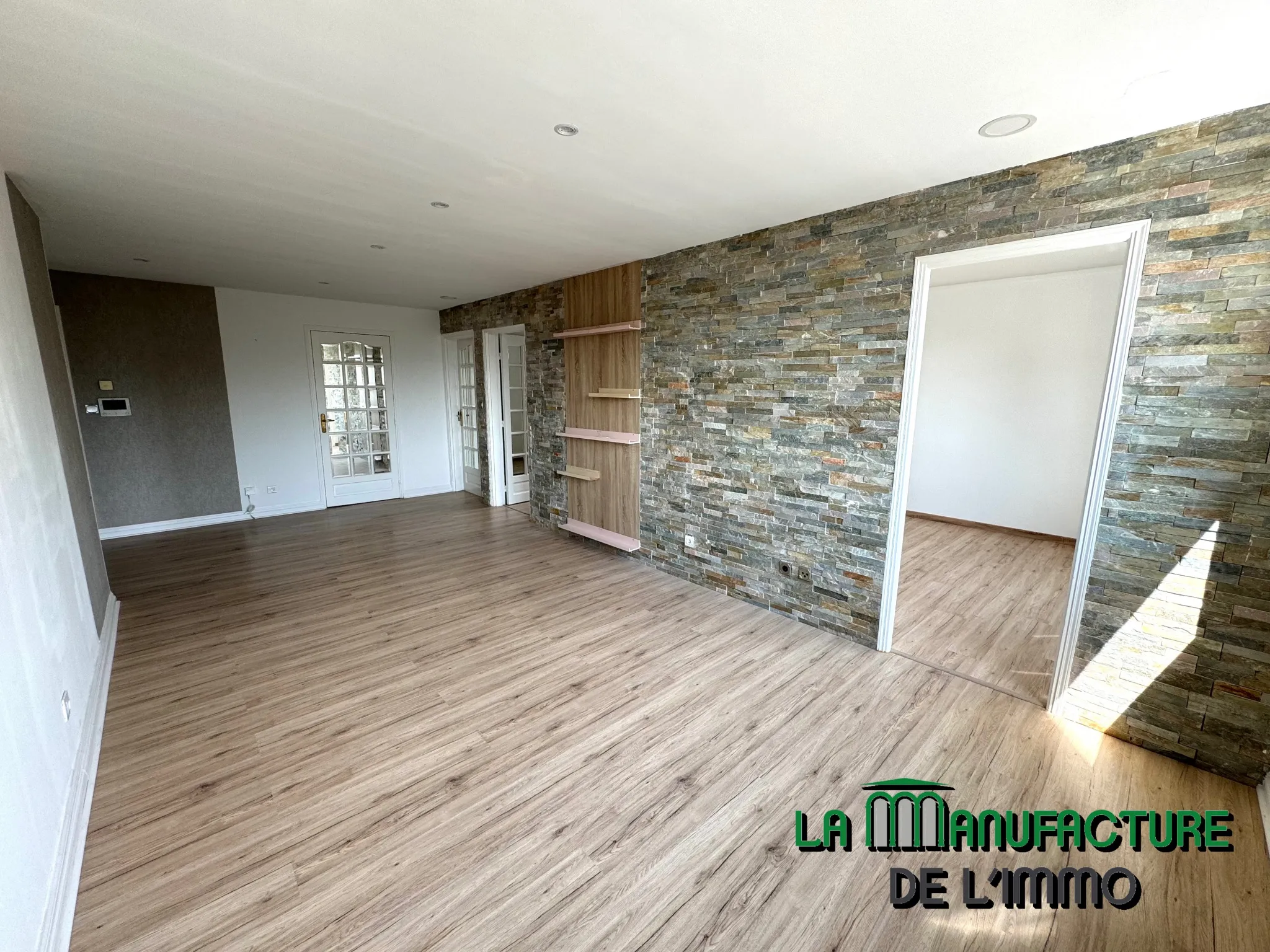 Appartement F4 à Saint-Étienne - Lumineux avec Vue Dégagée 