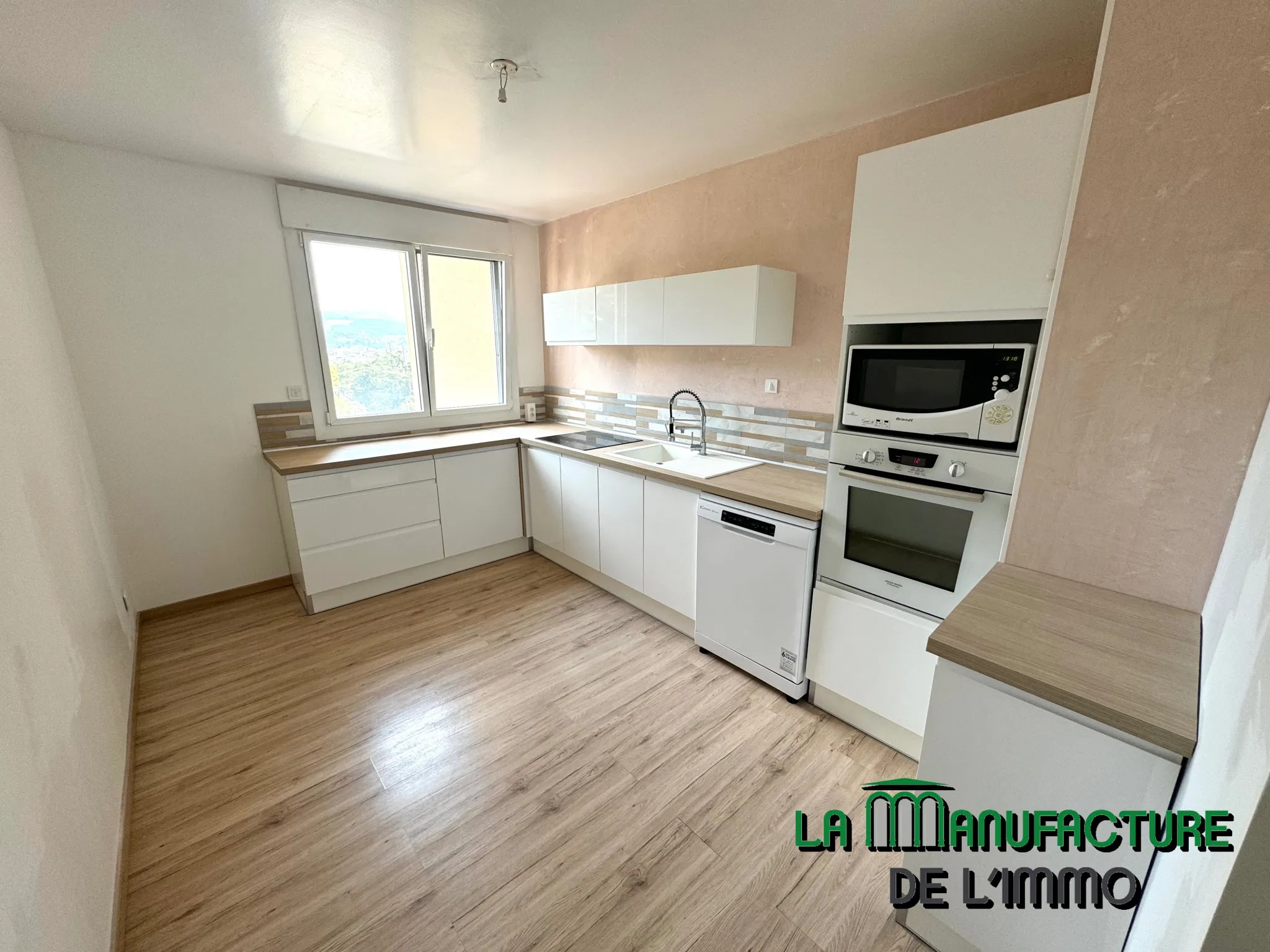 Appartement F4 à Saint-Étienne - Lumineux avec Vue Dégagée 