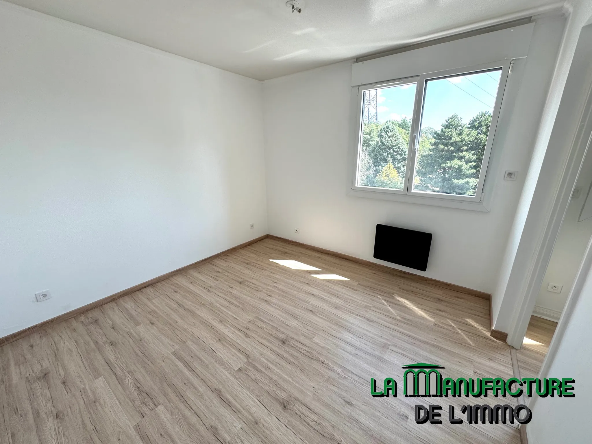 Appartement F4 à Saint-Étienne - Lumineux avec Vue Dégagée 