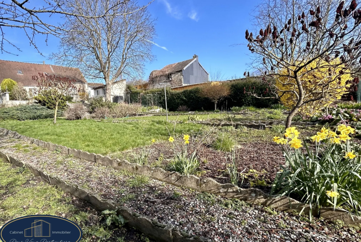 Maison Semi-Individuelle avec Jardin et Garage à La Sentinelle 