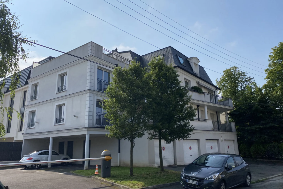 Appartement à vendre à Sainte-Geneviève-Des-Bois avec FLOR'IMMO 