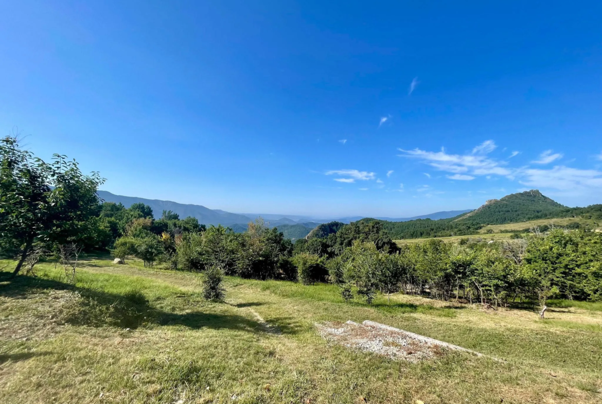 Maison Rénovée avec Vue Imprenable à Saint-Geniez 