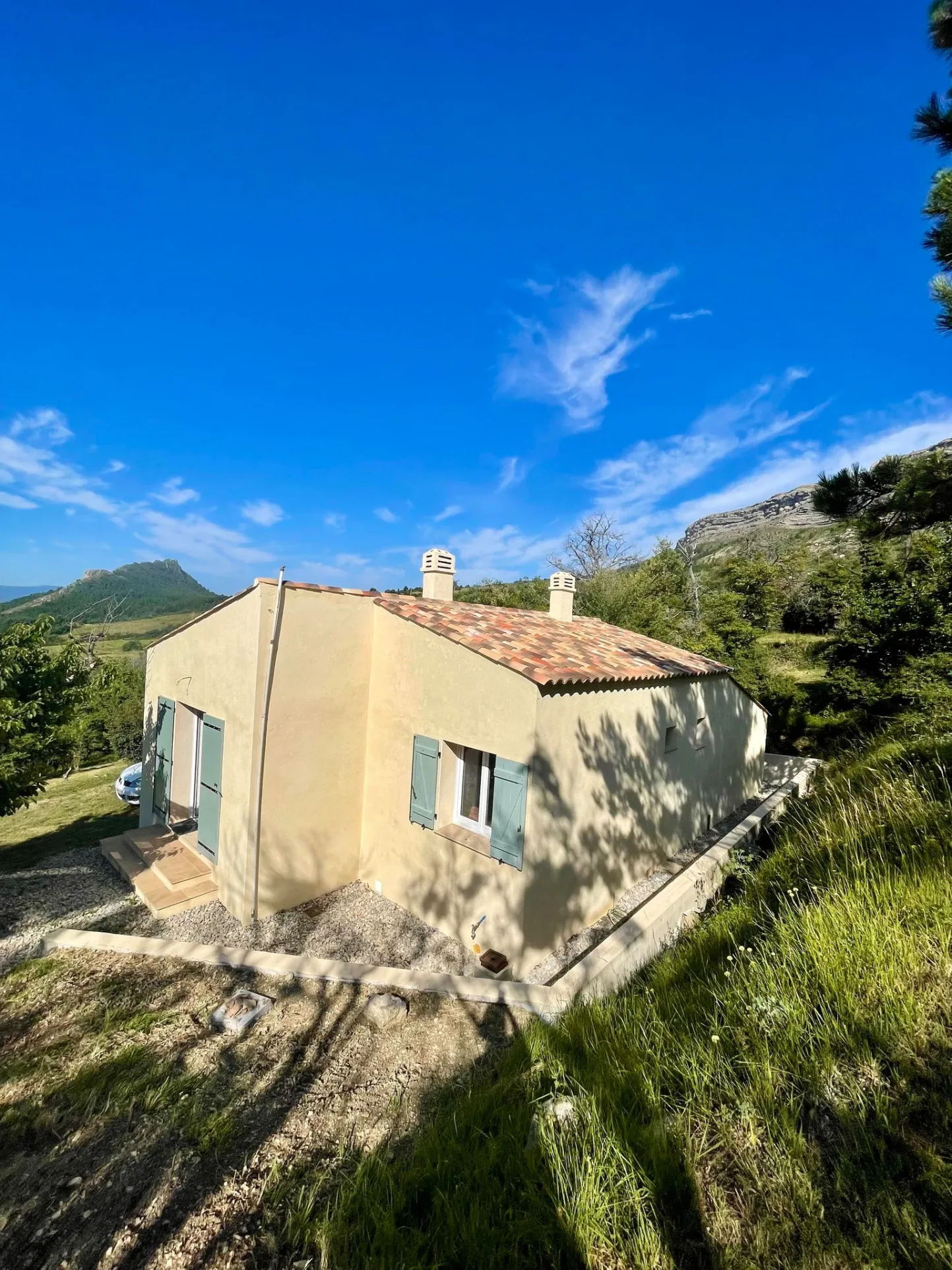 Maison Rénovée avec Vue Imprenable à Saint-Geniez 