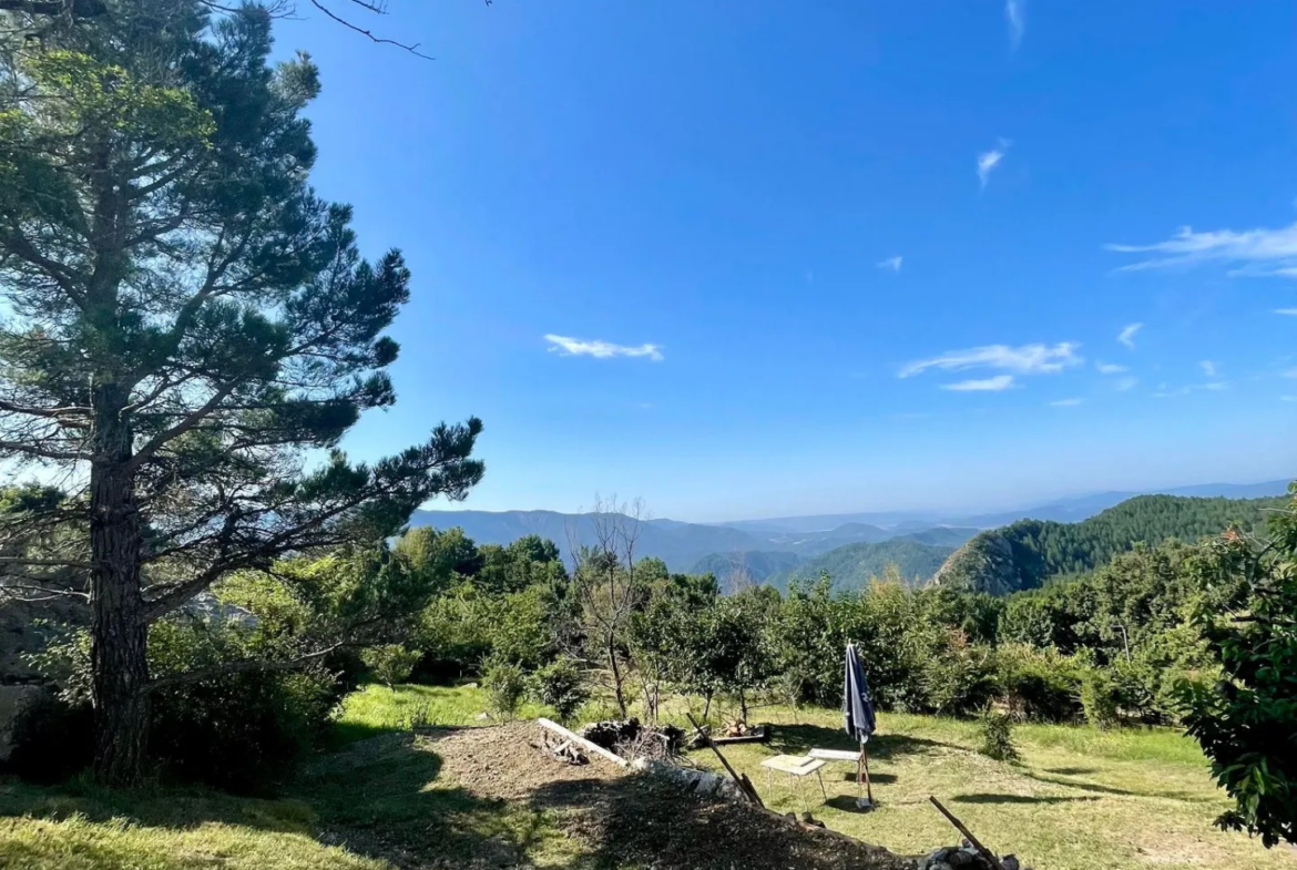 Maison Rénovée avec Vue Imprenable à Saint-Geniez 